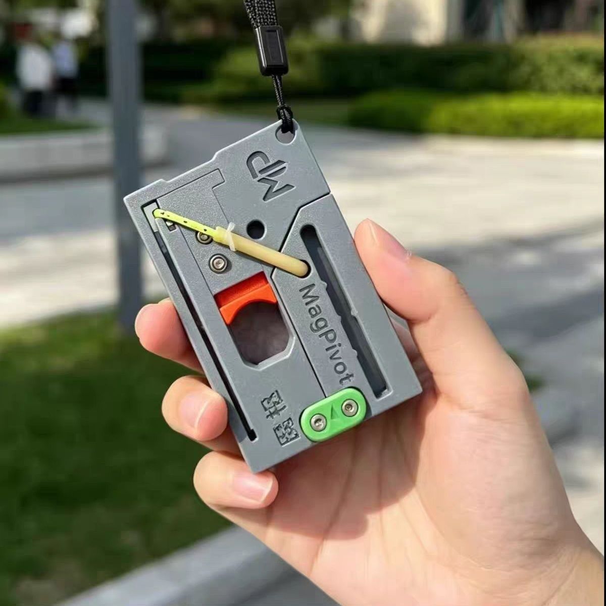 مقلاع بطاقات MagaPivot محمول ق - مراجعة Outdoor Hunting Products وسعره